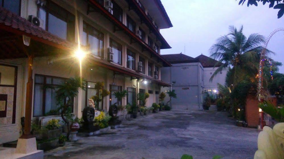 Super Oyo 91870 Warna Kedaton Denpasar Kültér fotó